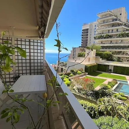 Sea View Balcony Apartment *